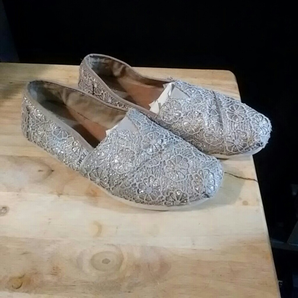 Toms lacy sparkly slip on shoes